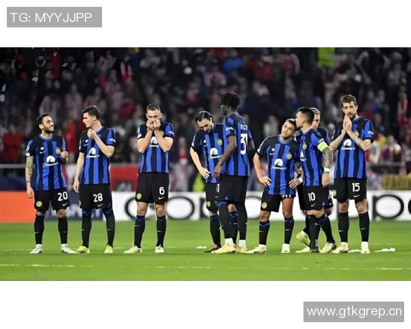 国米与那不勒斯关注20岁右后卫帕莱斯特拉引发转会热潮